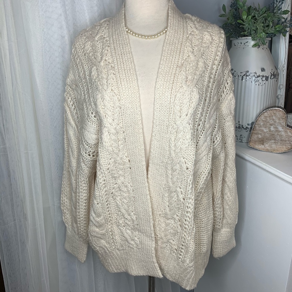 Snuggle Cream Cable Knit Cardigan
